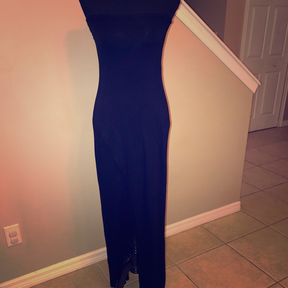 ✨NEW LISTING✨ Black Strapless Front Split Maxi